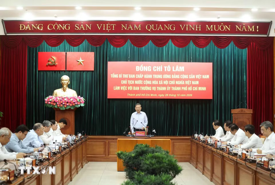 Tổng Bí thư, Chủ tịch nước Tô Lâm phát biểu tại cuộc làm việc với Ban Thường vụ Thành ủy Thành phố Hồ Chí Minh