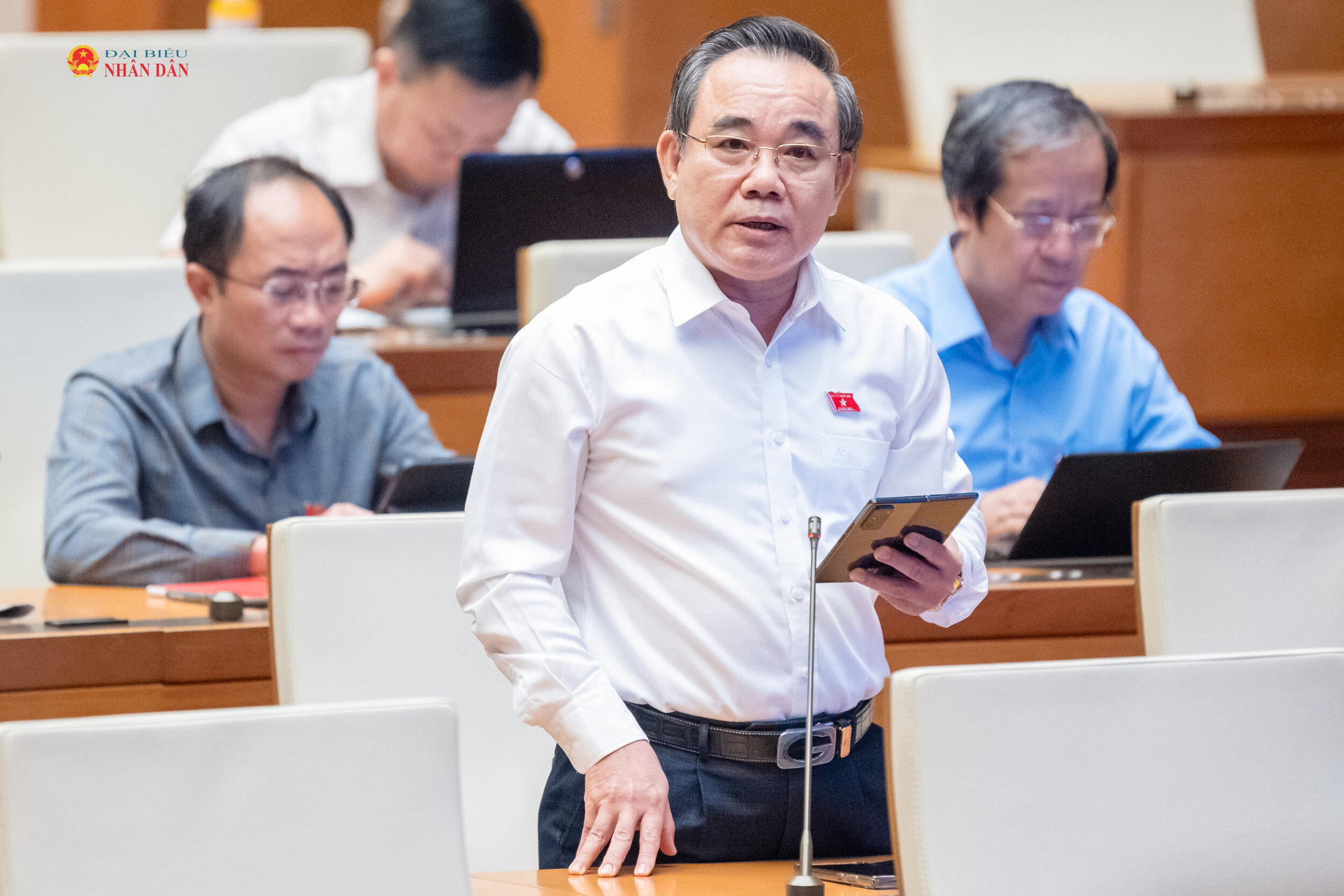 ĐBQH Lê Hữu Trí (Khánh Hòa) phát biểu thảo luận tại hội trường. Ảnh: Phạm Thắng