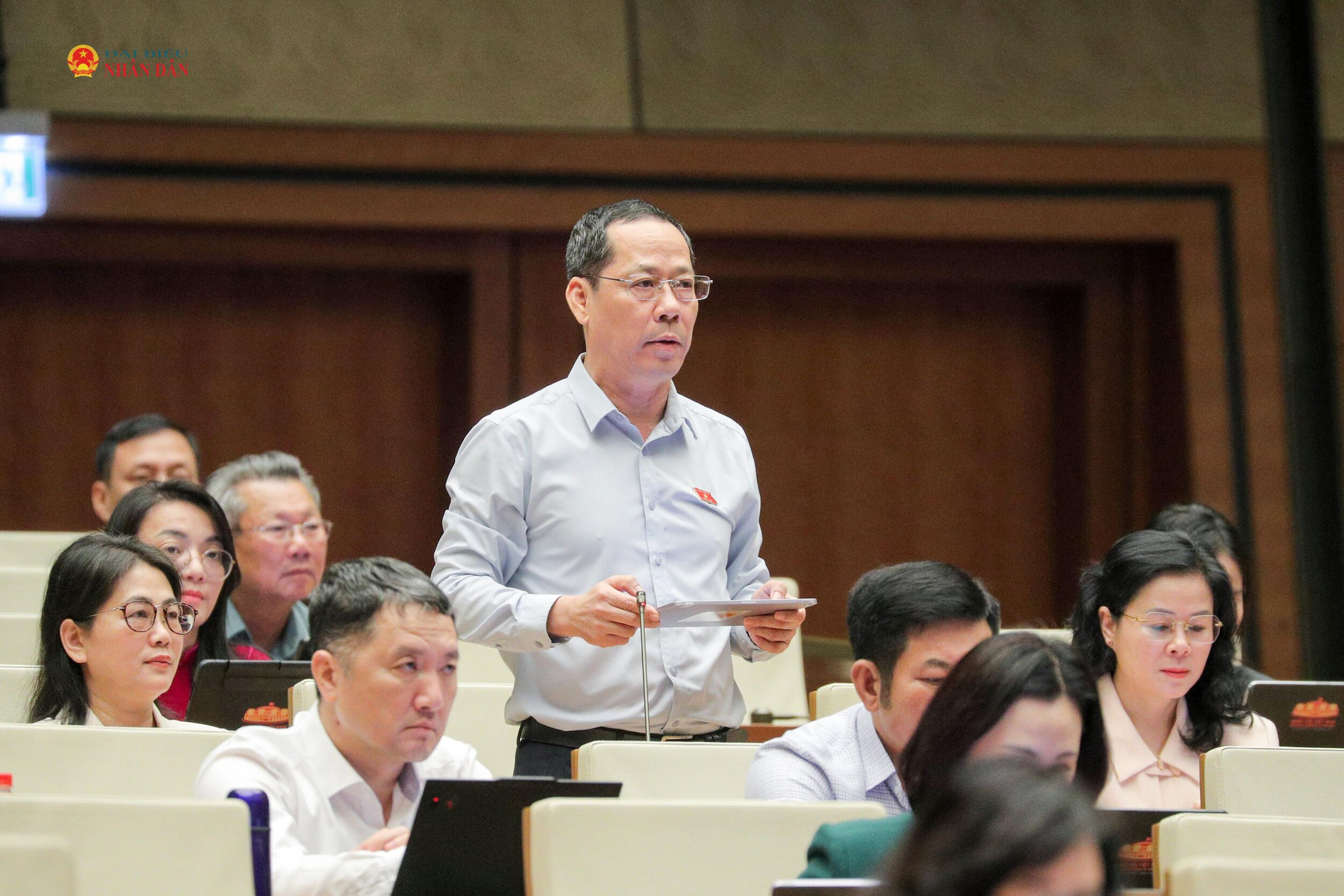 ĐBQH Trần Nhật Minh (Nghệ An). Ảnh Hồ Long