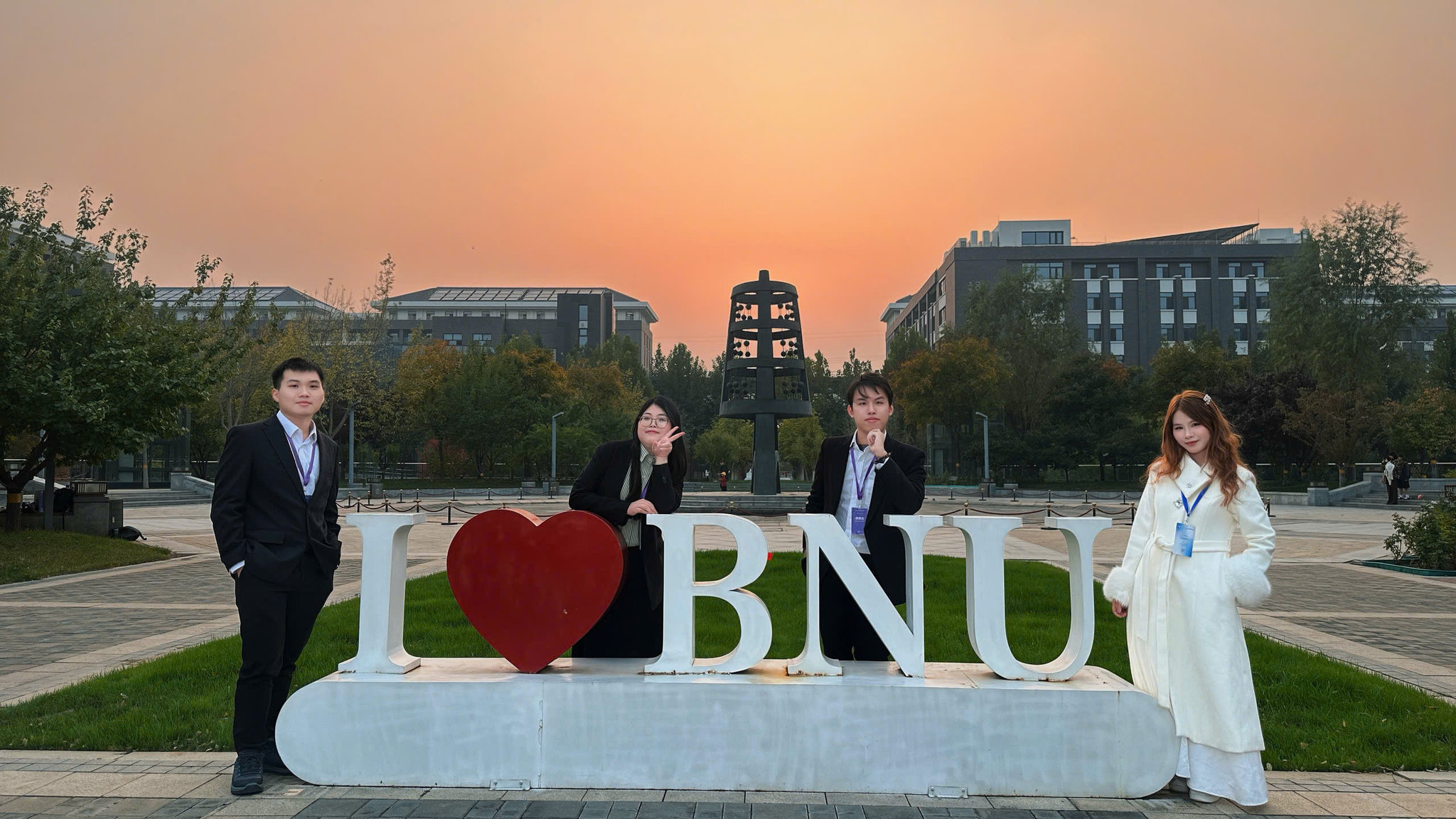 Nhóm cũng đặt mục tiêu đưa GENDEMY đến gần hơn với trường học và giảng viên. Trước mắt, dự án tiếp tục được hoàn thiện sau quá trình thử nghiệm và tham gia cuộc thi quốc tế