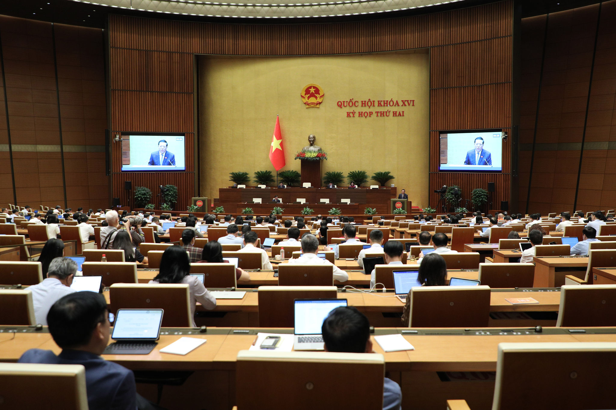 Quang cảnh phiên thảo luận