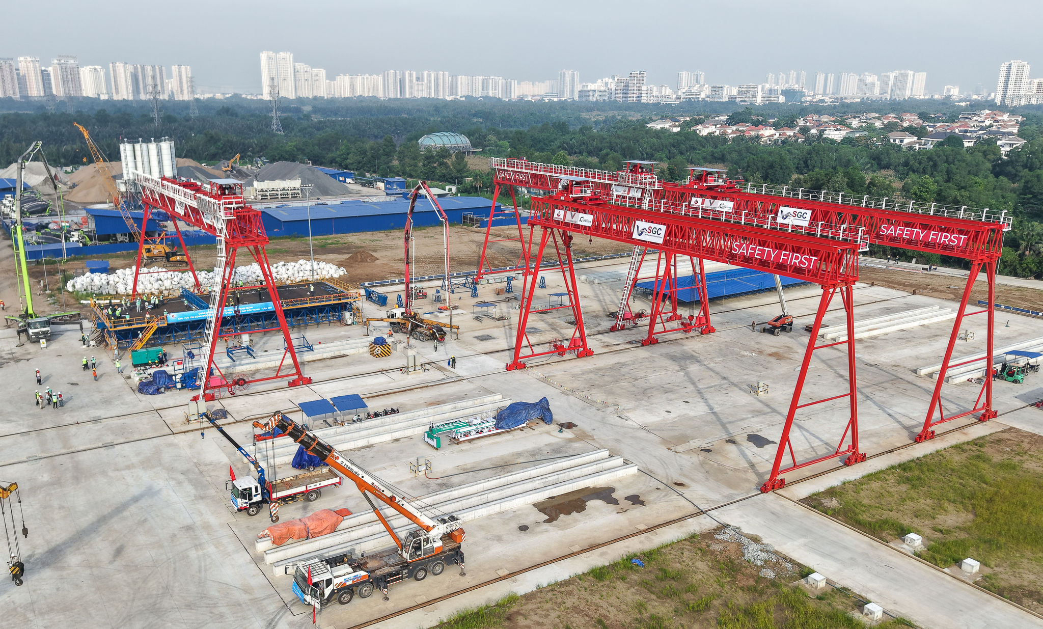 Nhà đầu tư cam kết huy động tối đa nguồn lực tài chính, nhân sự, công nghệ và thiết bị để thi công nhằm đưa dự án hoàn thành đúng tiến độ
