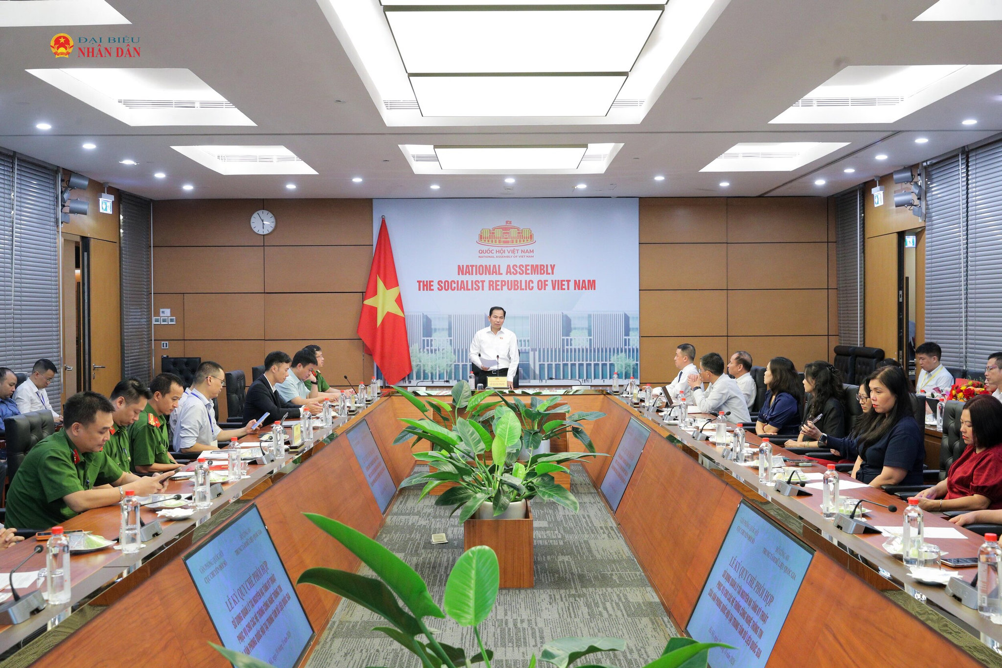 Toàn cảnh. Ảnh Hồ Long