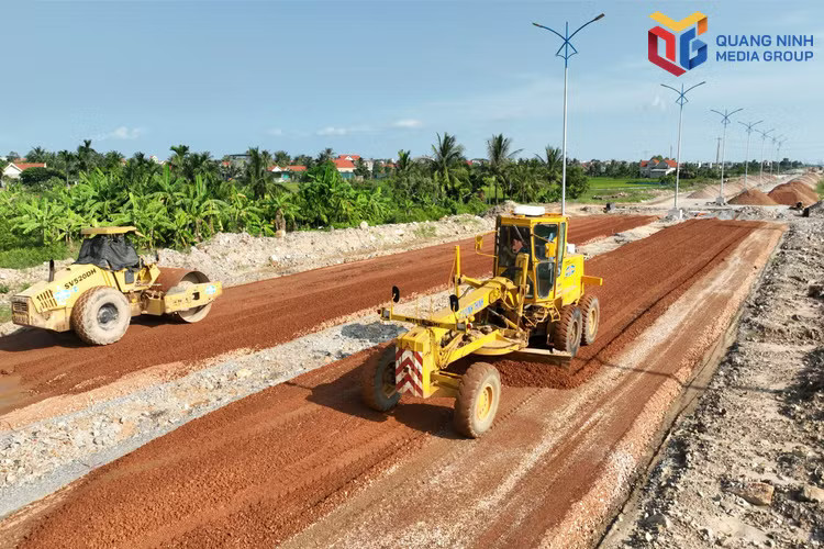 Các nhà thầu thi công dự án đường ven sông giai đoạn 1 (đoạn nút giao Đầm Nhà Mạc đến đường 338) đang đẩy nhanh tiến độ, quyết tâm hoàn thành trong năm 2026