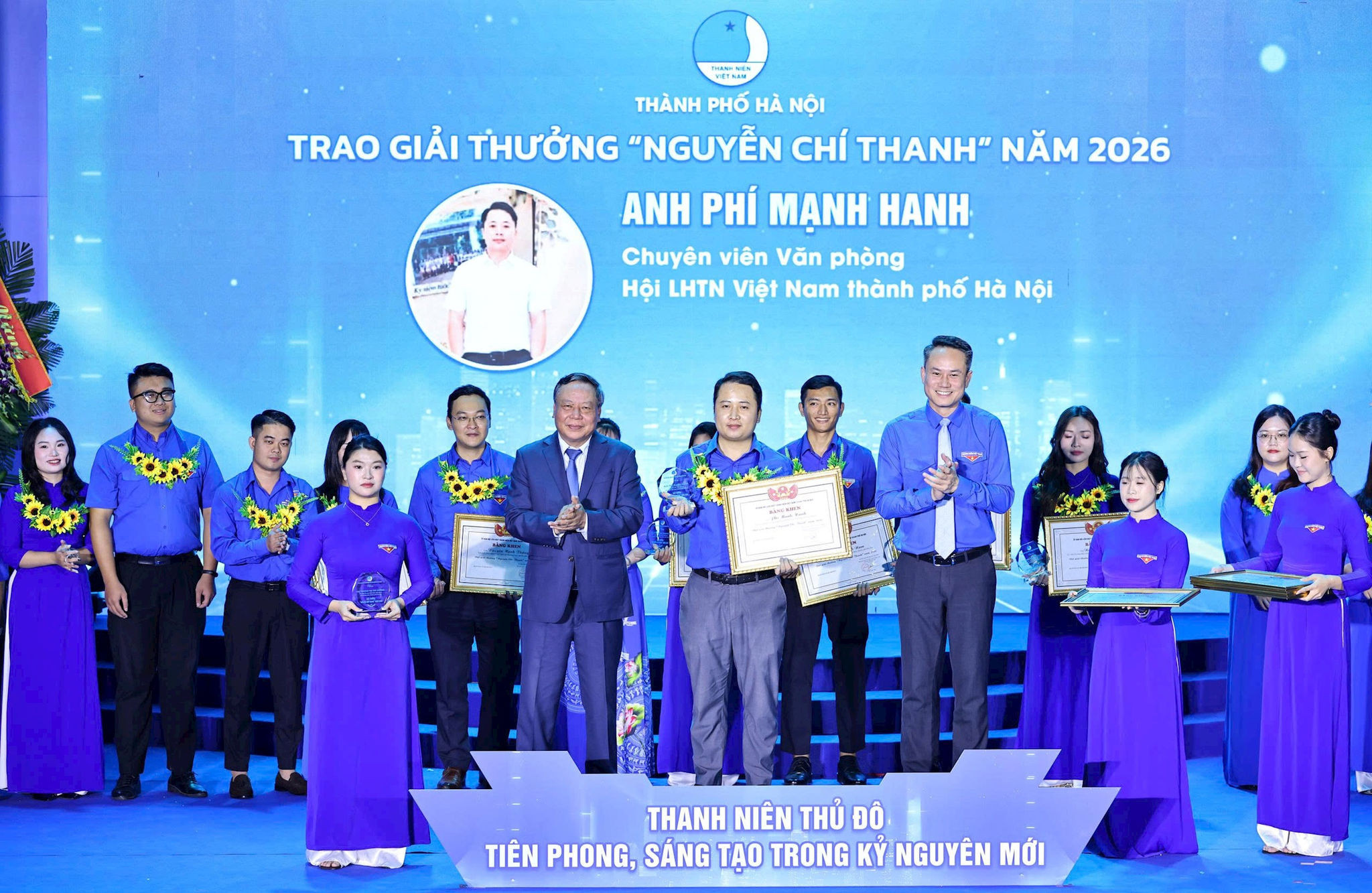Phó Bí thư Thành ủy Hà Nội Nguyễn Văn Phong trao ”Giải thưởng Nguyễn Chí Thanh” năm 2026