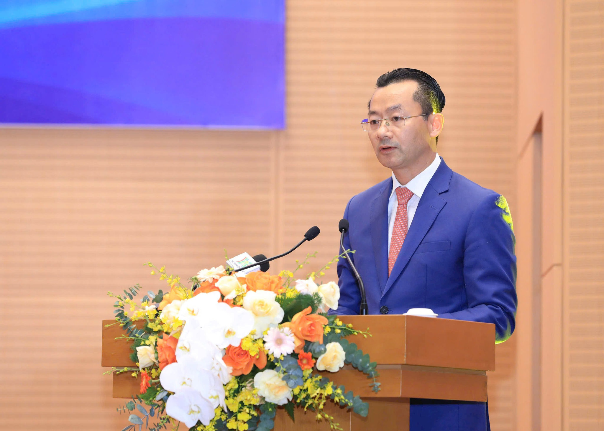 Phó Giám đốc Sở Văn hóa, Thể thao và Du lịch Hà Nội Phạm Xuân Tài báo cáo thành tích của Đoàn Thể thao Hà Nội tại ASIAD 20