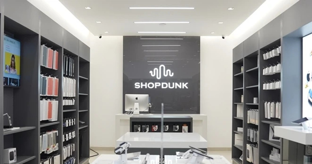 Chật vật đặt trước iPhone ở Shopdunk, khách hàng nhận được tin nhắn mời ...