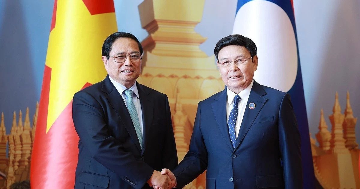 Vietnamese PM meets with Lao NA Chairman in Vientiane