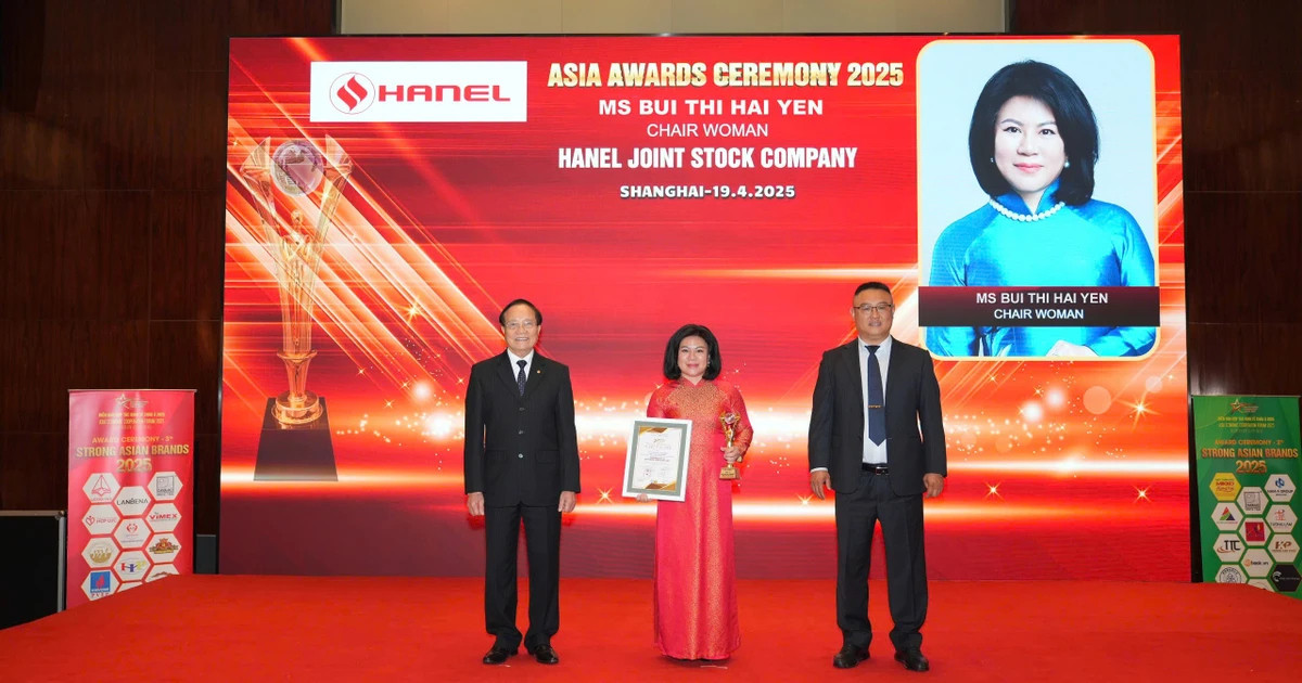 Hanel và Chủ tịch Hanel được vinh danh tại Diễn đàn Hợp tác kinh tế ...
