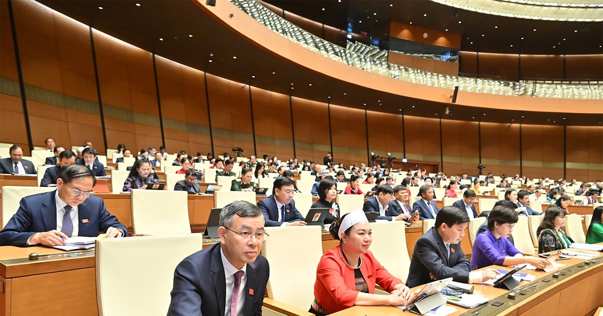 Bản thuyết minh về dự thảo Nghị quyết sửa đổi, bổ sung một số điều của Hiến pháp nước Cộng hòa xã hội chủ nghĩa Việt Nam năm 2013