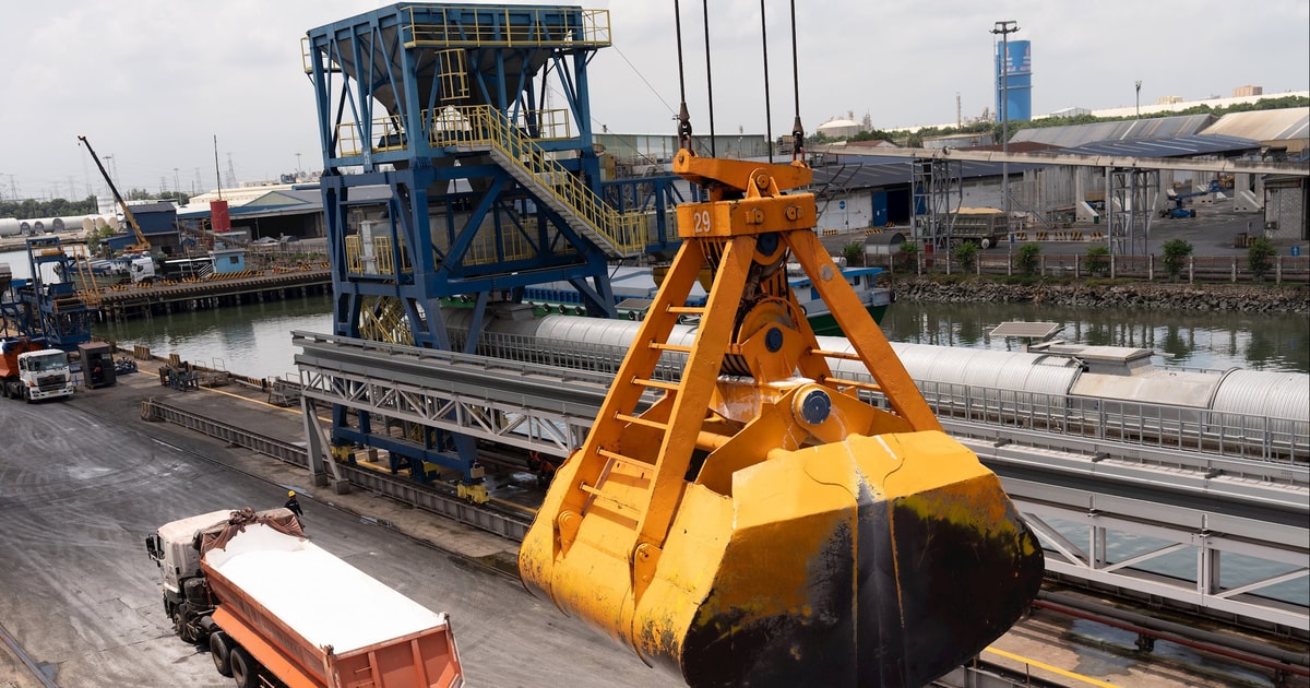 PVFCCo – Phú Mỹ xuất khẩu 45.000 tấn đạm dạng xá sang Ấn Độ