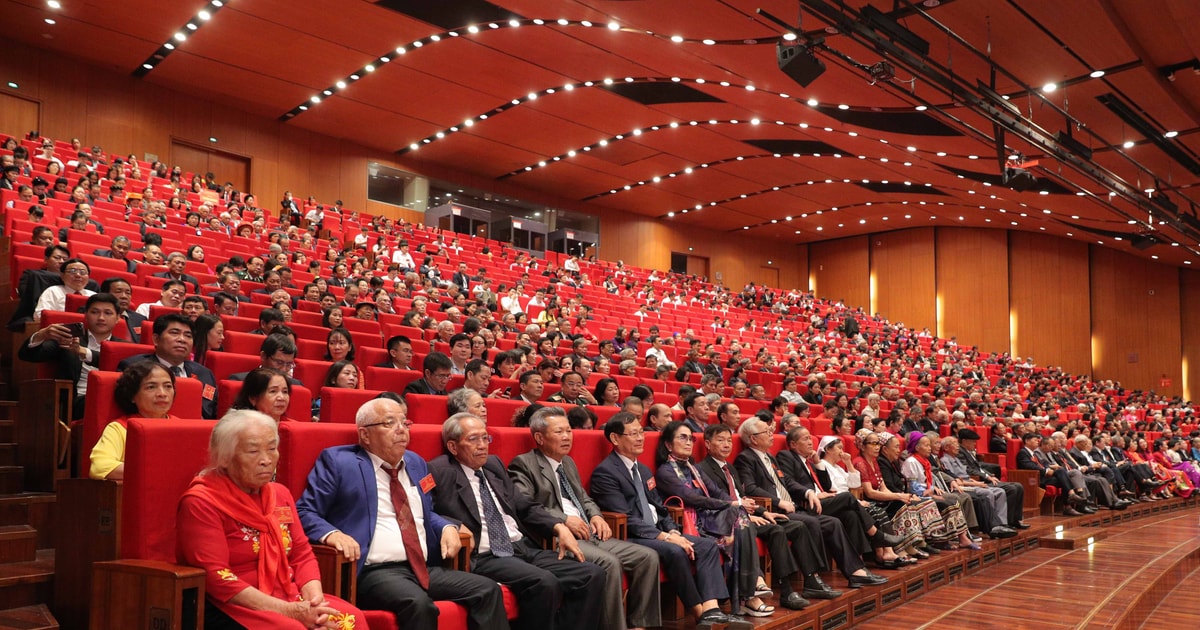 80 năm đổi mới, hành động vì Nhân dân