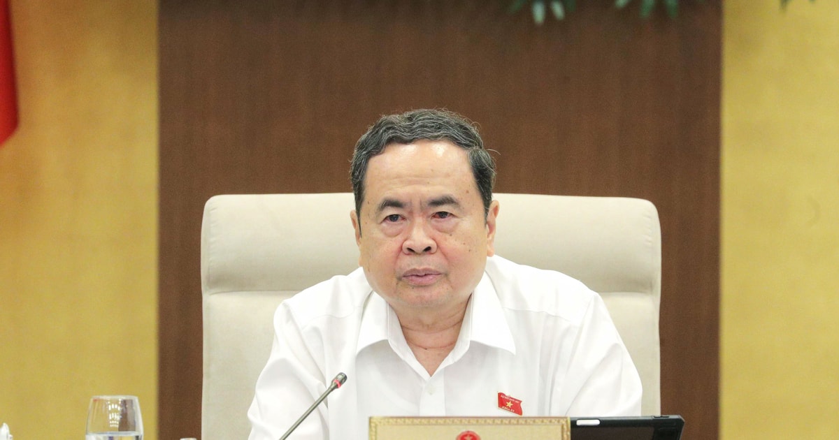 Ủy ban Thường vụ Quốc hội cho ý kiến về dự án Luật sửa đổi, bổ sung một số điều của Luật Thi đua, khen thưởng