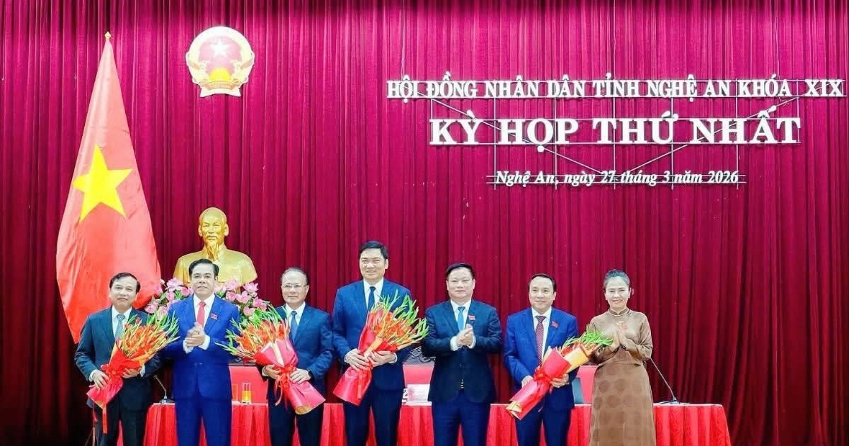 Kỳ họp thứ Nhất, HĐND tỉnh Nghệ An khóa XIX: Khơi thông nguồn lực, tiếp nối niềm tin cử tri