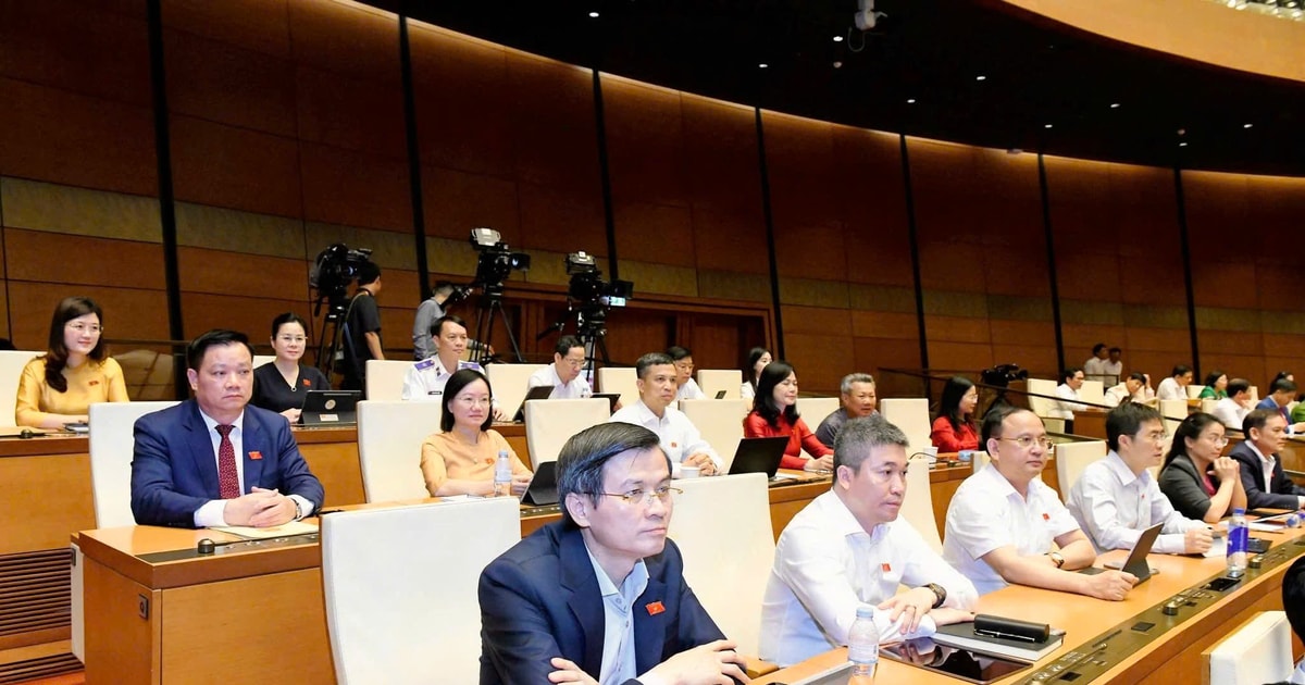 Đoàn ĐBQH tỉnh Nghệ An khóa XVI: Nâng cao chất lượng đại diện, gắn kết thực tiễn