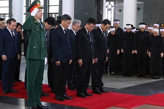 Lãnh đạo các bộ, ngành, cơ quan, đoàn thể Trung ương và các địa phương viếng Tổng Bí thư Nguyễn Phú Trọng