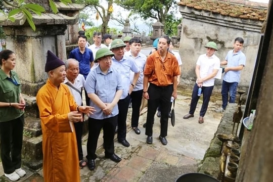 Đoàn ĐBQH tỉnh Quảng Ninh giám sát công tác bảo tồn, phát huy các giá trị di sản văn hóa tại TP. Uông Bí