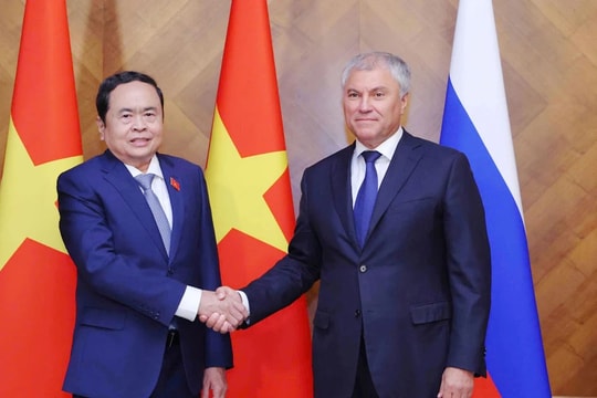 Chủ tịch Quốc hội Trần Thanh Mẫn hội đàm với Chủ tịch Duma Quốc gia Quốc hội Liên bang Nga Vyacheslav Victorovich Volodin