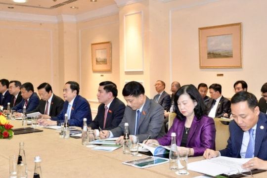 Chủ tịch Quốc hội Trần Thanh Mẫn tiếp các doanh nghiệp Việt Nam tại Liên bang Nga