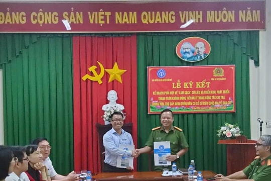 Làm sạch dữ liệu và triển khai phát triển thanh toán không dùng tiền mặt