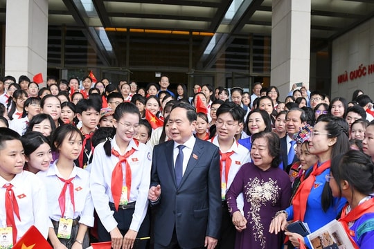 Chủ tịch Quốc hội Trần Thanh Mẫn: Xây dựng thế hệ tương lai của đất nước phát triển toàn diện 