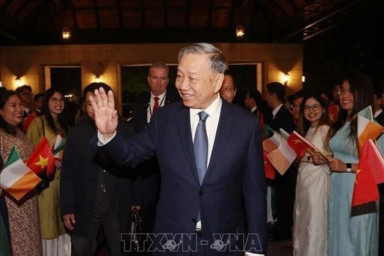 Top leader To Lam begins state visit to Ireland