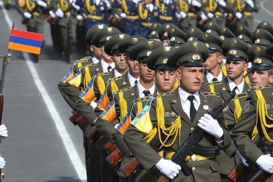 New Law In Armenia Encourages Retired Officers To Rejoin Army