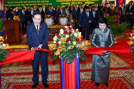 Khánh thành nhà hành chính Quốc hội Campuchia