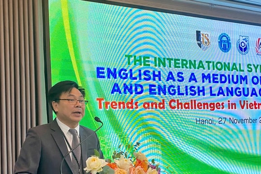 Tiếng Anh như ngôn ngữ giảng dạy và giảng dạy tiếng Anh: Thách thức tại các trường đại học Việt Nam