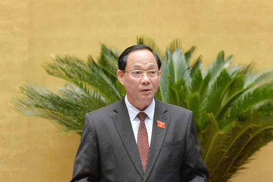 Thông qua Luật sửa đổi, bổ sung một số điều của Luật Sĩ quan Quân đội nhân dân Việt Nam