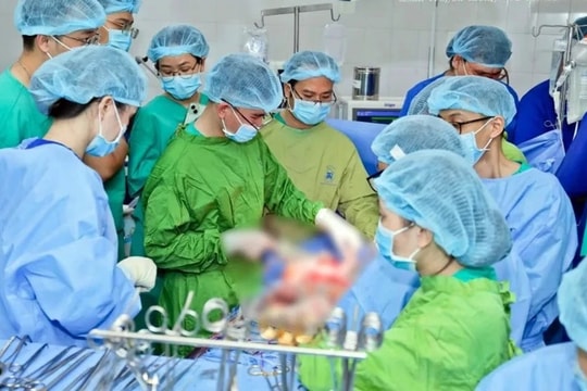 Hoàn tất ghép tạng cho 7 người từ tạng hiến của thanh niên 18 tuổi chết não 