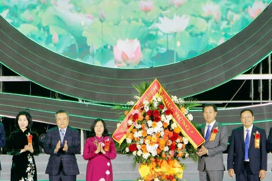 Sở Nông nghiệp và Phát triển nông thôn Hà Nội đón nhận Huân chương Lao động hạng Nhất