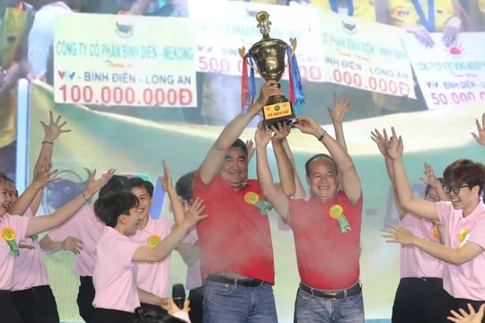 Đội bóng chuyền nữ VTV Bình Điền Long An và hành trình “20 năm Vững bước - Hướng tương lai”