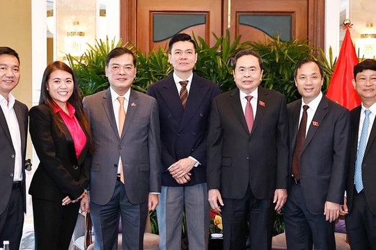 Chủ tịch Quốc hội Trần Thanh Mẫn tiếp lãnh đạo Tập đoàn Sembcorp và Ngân hàng United Overseas, Singapore