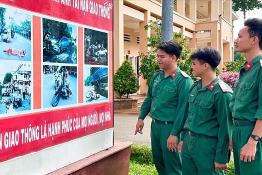 Phát huy vai trò của thanh niên quân đội trong tuyên truyền pháp luật