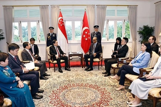 Chủ tịch Quốc hội Trần Thanh Mẫn hội kiến Tổng thống Singapore