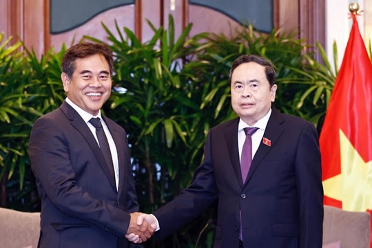 Chủ tịch Quốc hội Trần Thanh Mẫn tiếp lãnh đạo tập đoàn lớn của Singapore