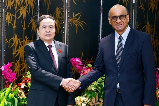 Chủ tịch Quốc hội Trần Thanh Mẫn hội kiến Tổng thống Singapore