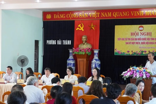 Đoàn ĐBQH tỉnh Quảng Bình tiếp xúc cử tri sau Kỳ họp thứ Tám, Quốc hội Khóa XV