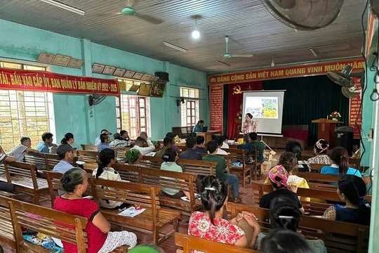 Bảo hiểm xã hội huyện Tương Dương: Bám làng, bám bản để lan tỏa chính sách an sinh