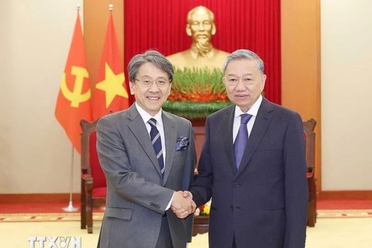 Tổng Bí thư tiếp Chủ tịch Hội đồng quản trị Ngân hàng hợp tác quốc tế Nhật Bản