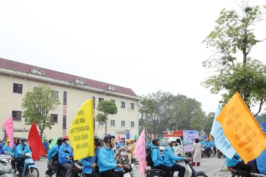 Phát động Tháng Hành động Quốc gia về Dân số và kỷ niệm Ngày Dân số Việt Nam 26.12 