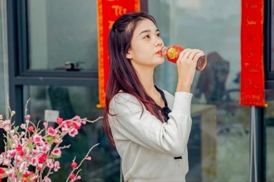 Uống gì để hạ nhiệt deadline và tươi mát tận hưởng mùa giáng sinh?