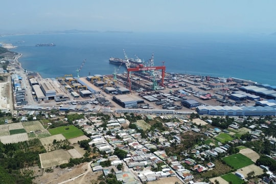 Đổi mới mô hình tăng trưởng trên nền tảng khoa học công nghệ, chuyển đổi số