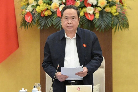 Tổng kết Kỳ họp thứ Tám, cho ý kiến bước đầu về chuẩn bị Kỳ họp thứ Chín