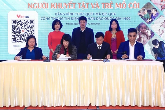 Quét mã QR để chung tay trợ giúp người khuyết tật và trẻ em mồ côi 