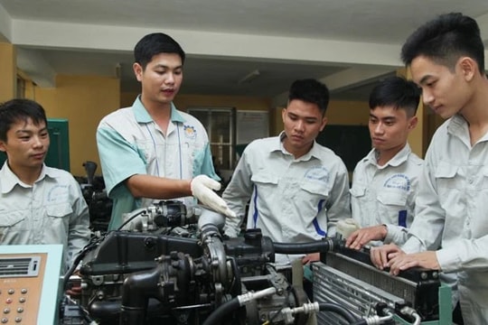 Hà Nội phấn đấu có 30% số học sinh tốt nghiệp THCS tiếp tục học tập tại các cơ sở giáo dục nghề nghiệp