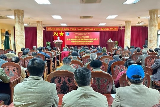 Gặp mặt người có uy tín trong đồng bào dân tộc thiểu số thành phố Bắc Kạn, huyện Ngân Sơn