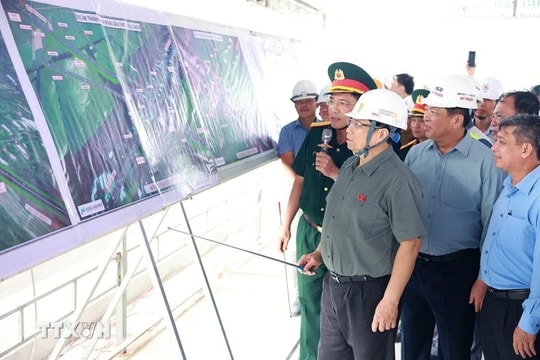 Thủ tướng Phạm Minh Chính kiểm tra, tháo gỡ vướng mắc, thúc đẩy Dự án đường bộ cao tốc Cần Thơ - Cà Mau
