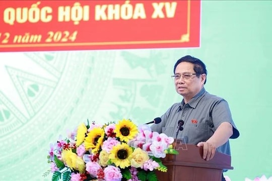 Thủ tướng Phạm Minh Chính tiếp xúc cử tri thành phố Cần Thơ